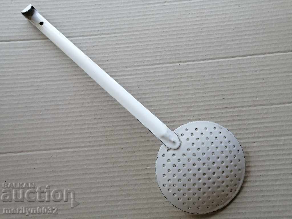 Old grateful spoon with enamel, wounded socialist, Bulgaria with price 21.00 BGN | € 10.74 Old grateful spoon with enamel, wounded socialist, Bulgaria with price 21.00 BGN | € 10.74