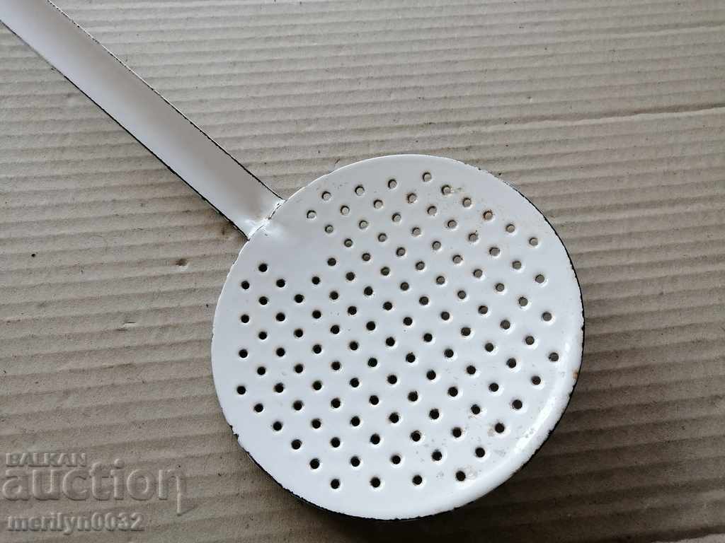 Auction Old grateful spoon with enamel, wounded socialist, Bulgaria Auction Old grateful spoon with enamel, wounded socialist, Bulgaria