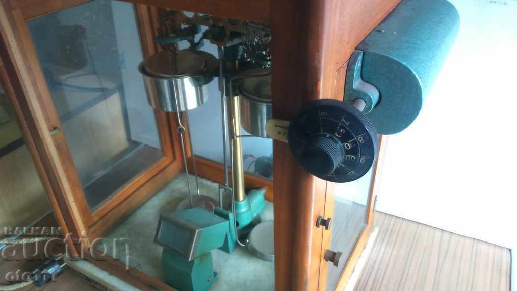 Delivery of ANALYTICAL BALANCE Delivery of ANALYTICAL BALANCE