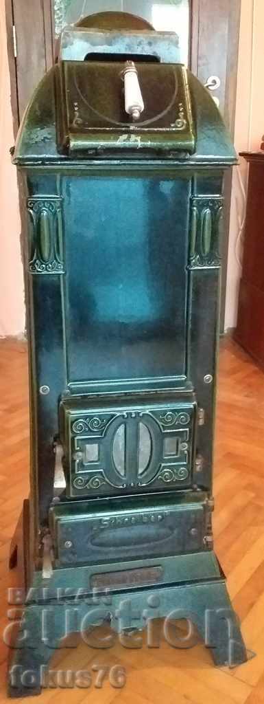 OLD IRON IRON STONE WITH GREEN ENAMEL TOP CONDITION