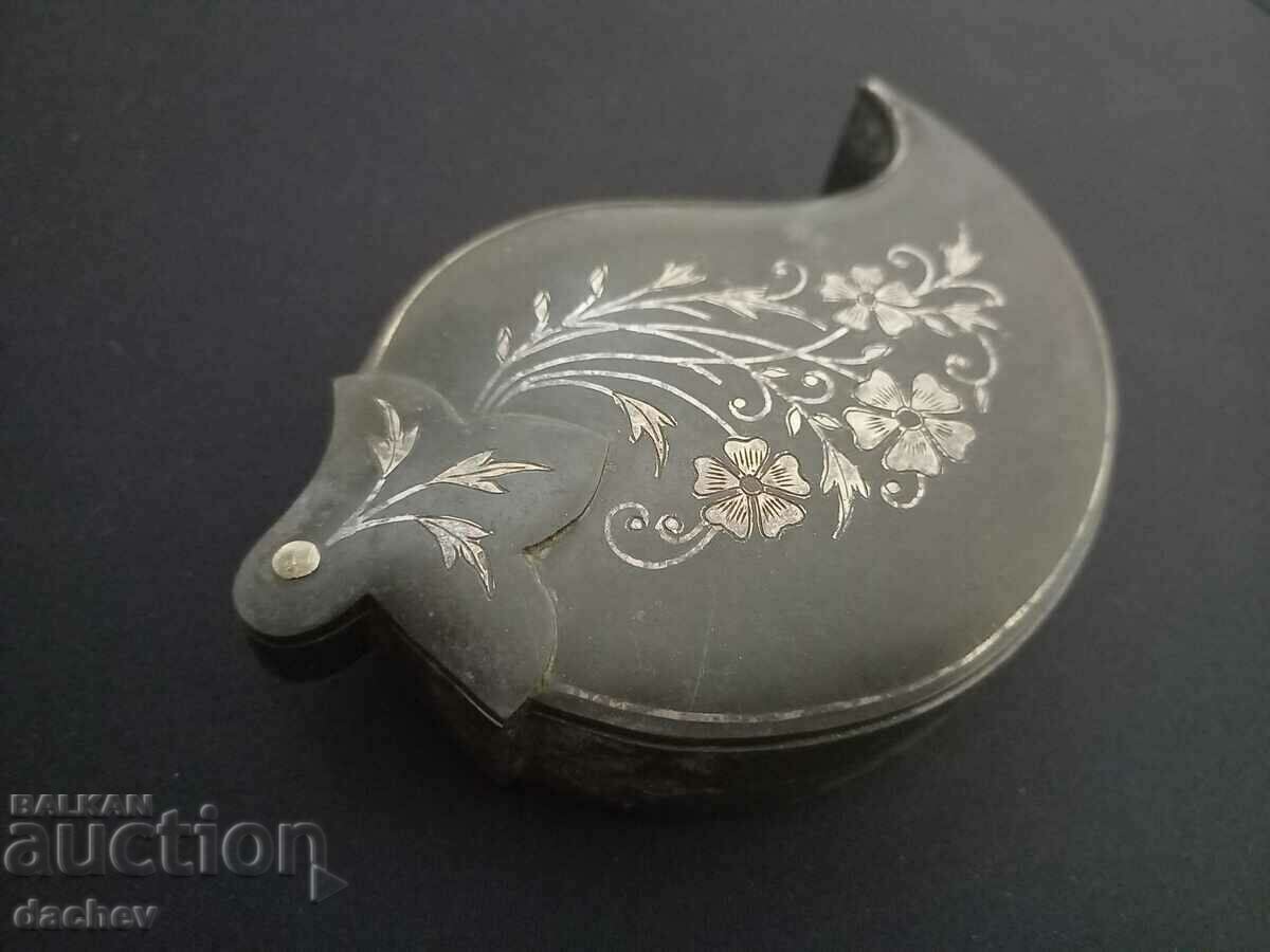 Auction UNIQUE Rare Box PAFTA Silver Studs PERFECT! Auction UNIQUE Rare Box PAFTA Silver Studs PERFECT!