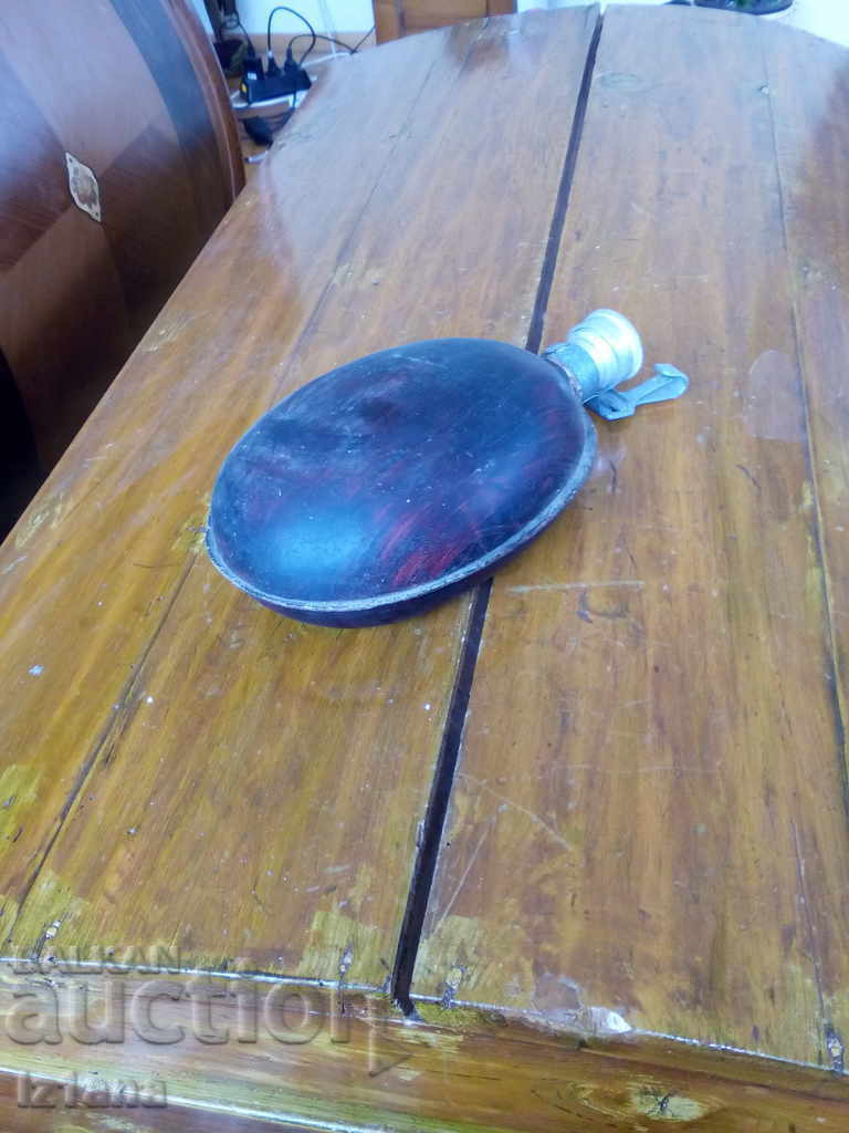 An old soldier's hat with price 16.00 BGN | € 8.18 An old soldier's hat with price 16.00 BGN | € 8.18