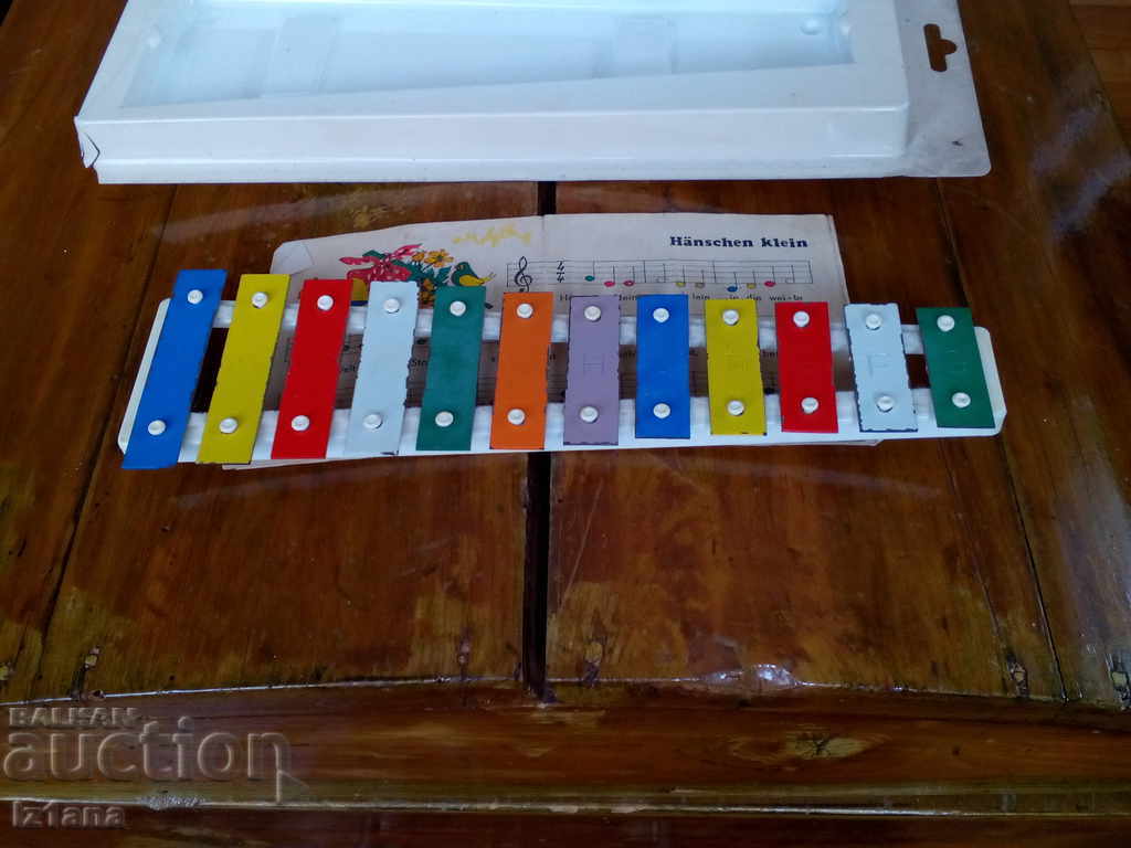 Аукцион Стара детска играчка,музикален инструмент