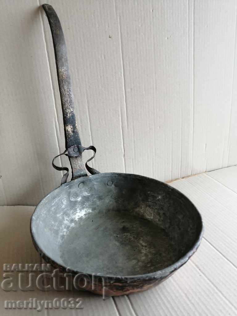 An old copper pan, a baker, a tray, a copper pot with price 86.00 BGN | € 43.97 An old copper pan, a baker, a tray, a copper pot with price 86.00 BGN | € 43.97