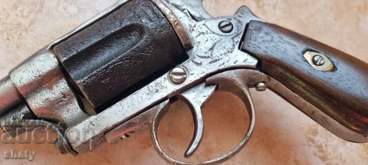 Gasser. Revolver. Pistol. - 6