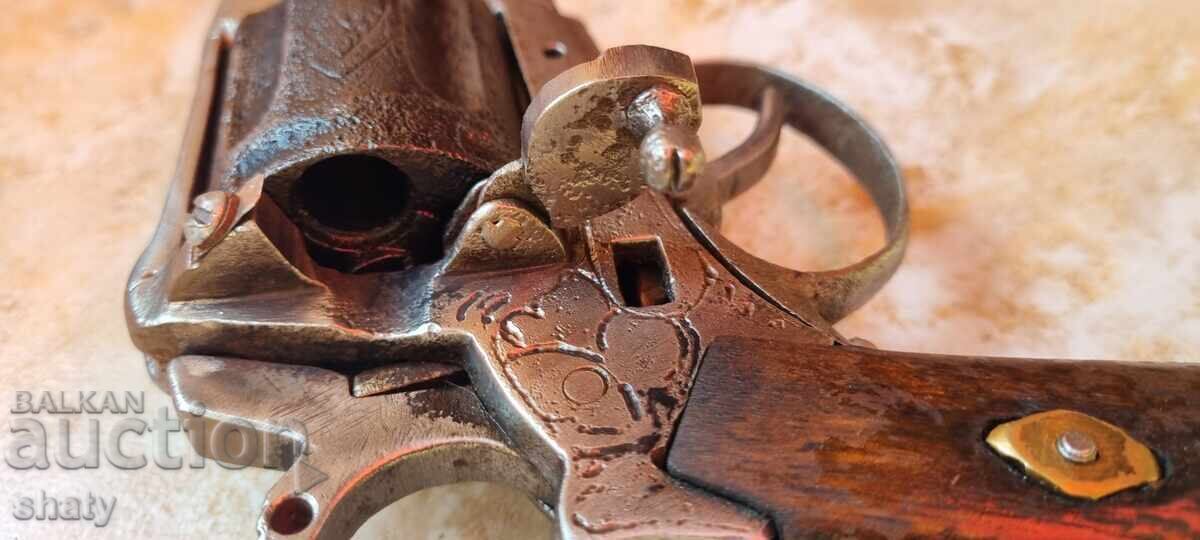 Gasser. Revolver. Pistol. - 7