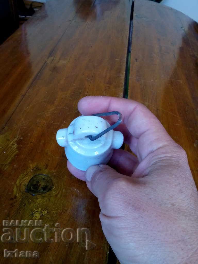 Delivery of Old porcelain fuselage Delivery of Old porcelain fuselage