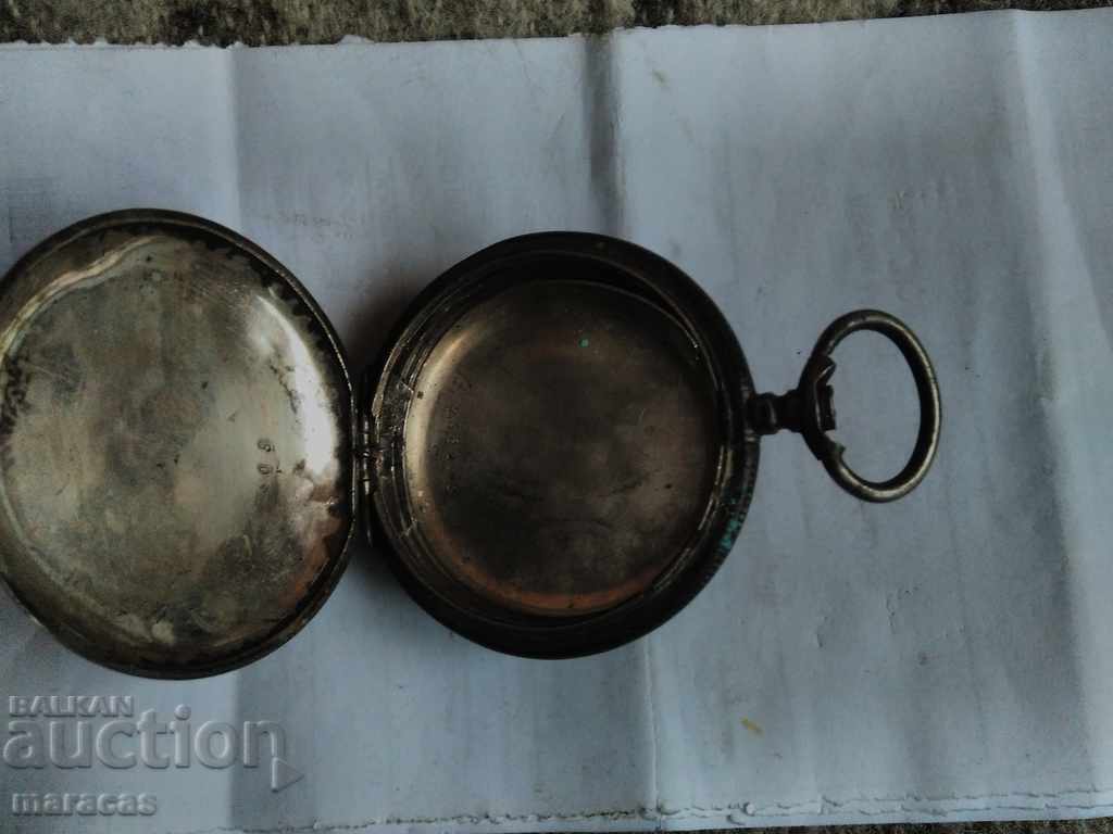 Сребърен капак за джобен часовник с цена € 59.00 | 115.39 лв.