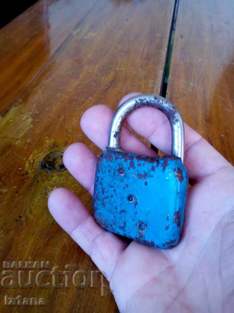 Auction Old padlock Auction Old padlock