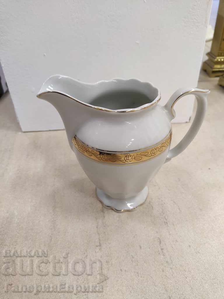 Porcelain jar 15 cm high with gold applique - 7