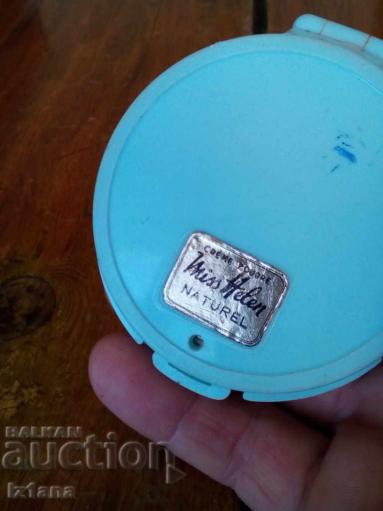 Delivery of An old Miss Helen powder box Delivery of An old Miss Helen powder box