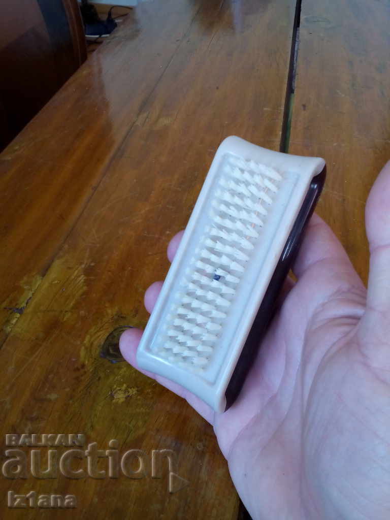 Old hand brush with price 20.00 BGN | € 10.23 Old hand brush with price 20.00 BGN | € 10.23
