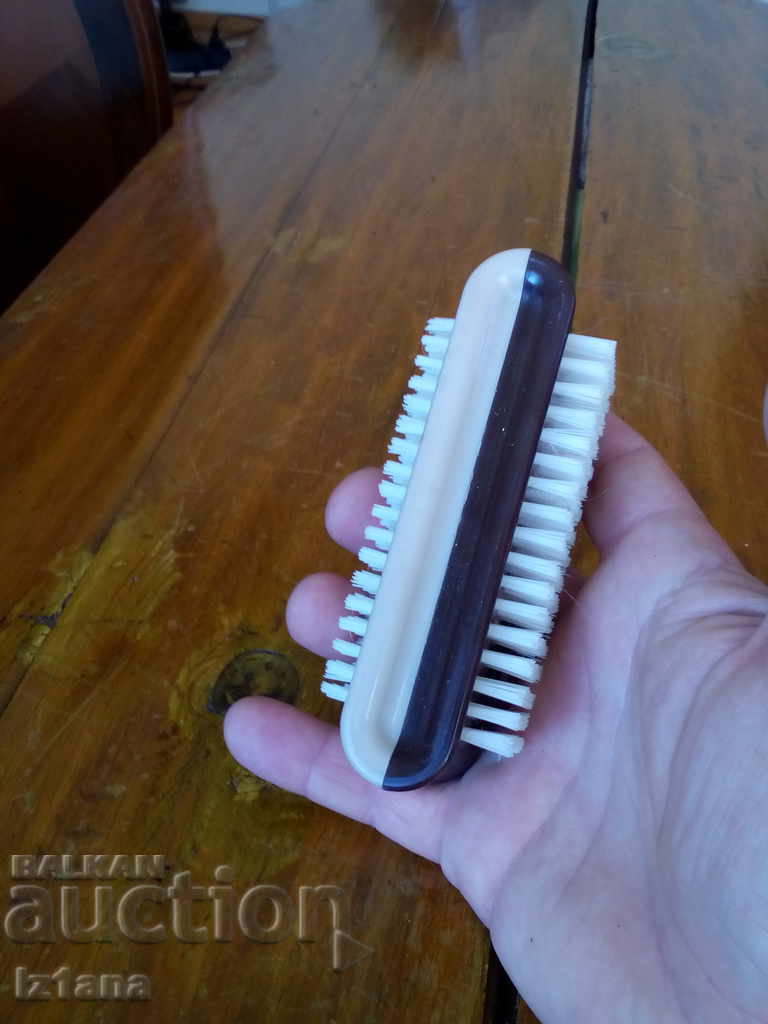 Auction Old hand brush Auction Old hand brush