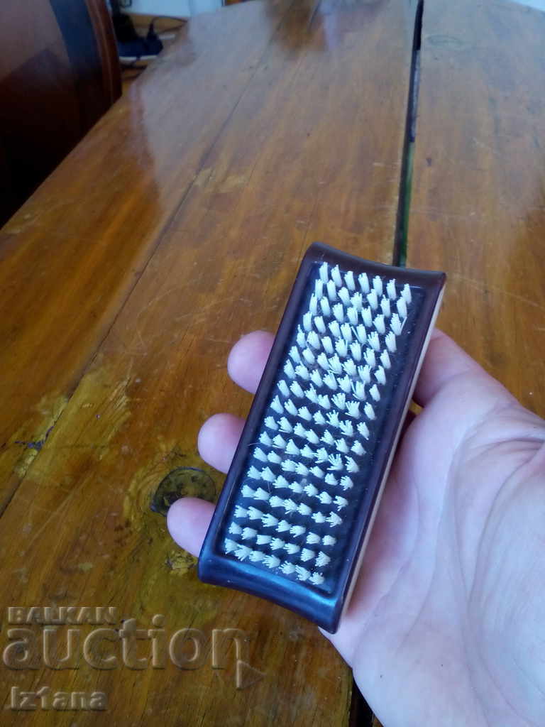 Delivery of Old hand brush Delivery of Old hand brush