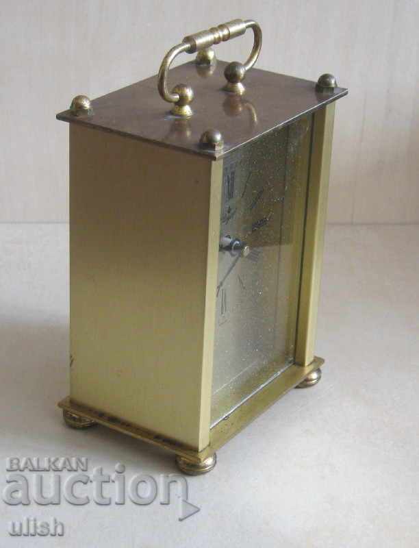 1990 Royal Quartz каретен тип месингов часовник с цена 35.00 лв. | € 17.90 1990 Royal Quartz каретен тип месингов часовник с цена 35.00 лв. | € 17.90