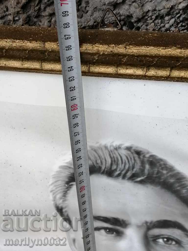 Livrarea Portretul unei gene. sec pe CPSU Leonid Ilici Brejnev 66/56 cm Livrarea Portretul unei gene. sec pe CPSU Leonid Ilici Brejnev 66/56 cm