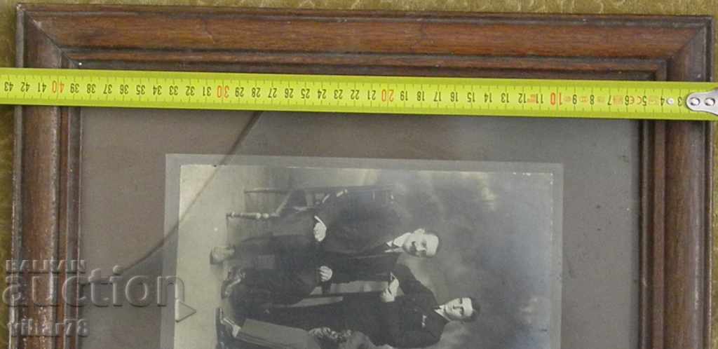 Auction OLD PICTURE IN FRAMEWORK Auction OLD PICTURE IN FRAMEWORK