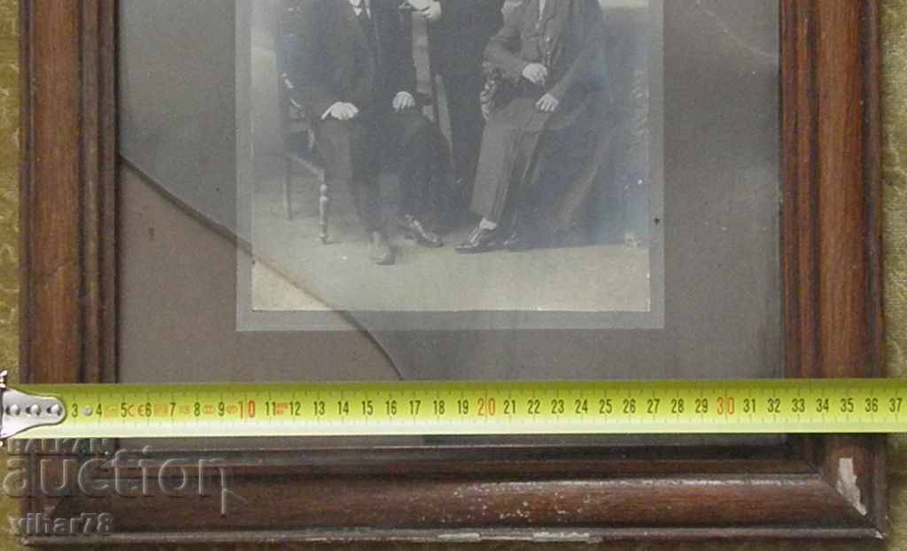 Delivery of OLD PICTURE IN FRAMEWORK Delivery of OLD PICTURE IN FRAMEWORK