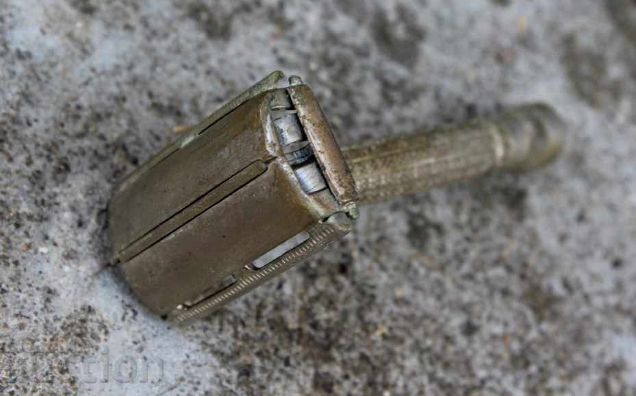OLD SHAVER WITH REPLACING Knives