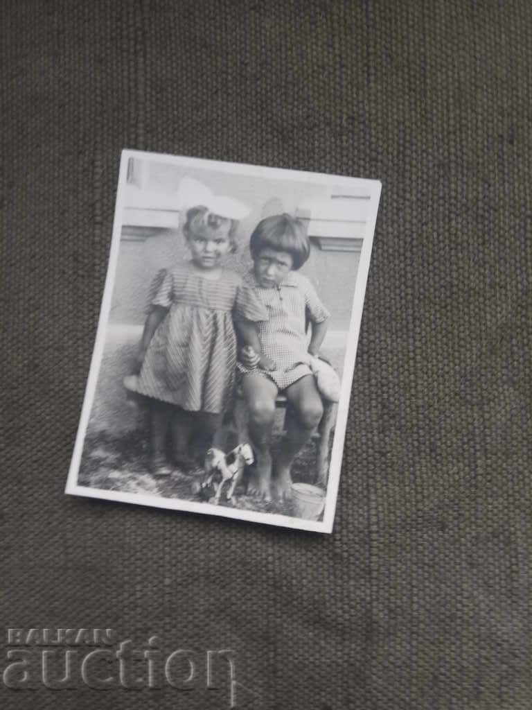 copii dintr-o vreme ... cu o găleată și un cal / Varna 1936