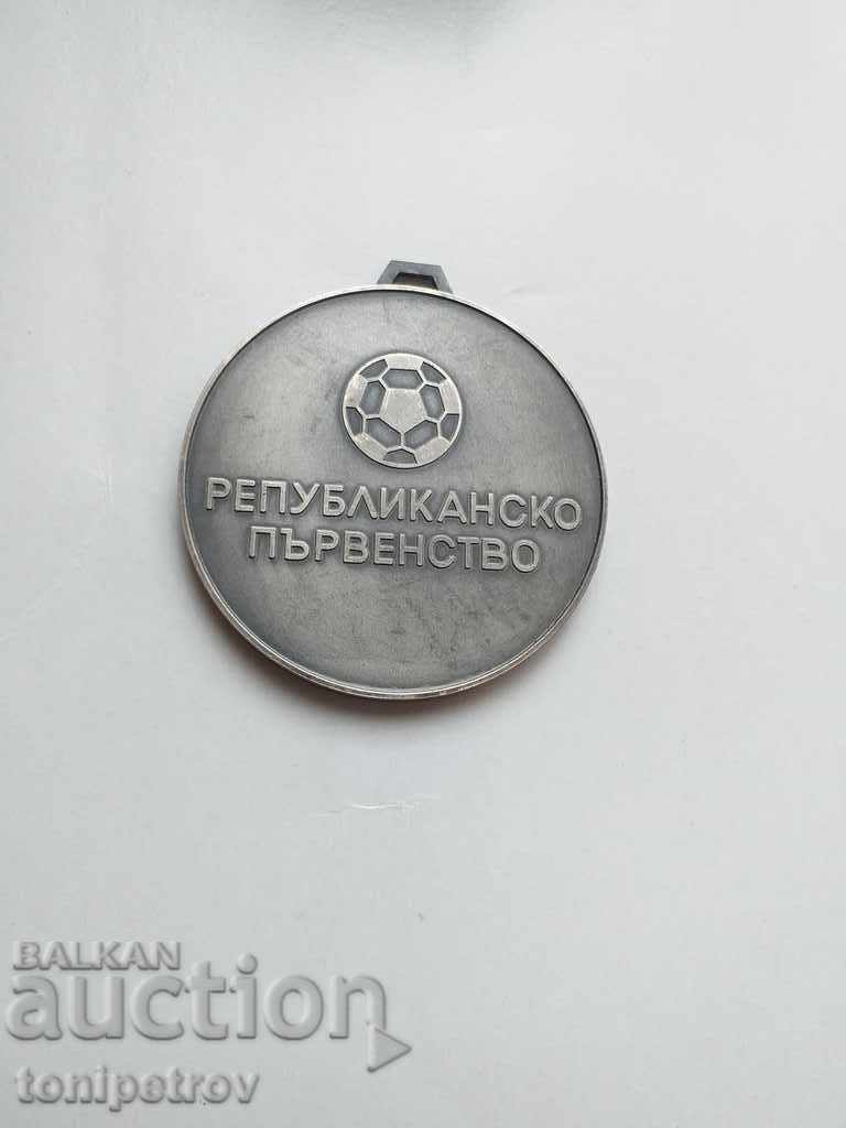 Soccer medal 2 pieces with price 20.00 BGN | € 10.23