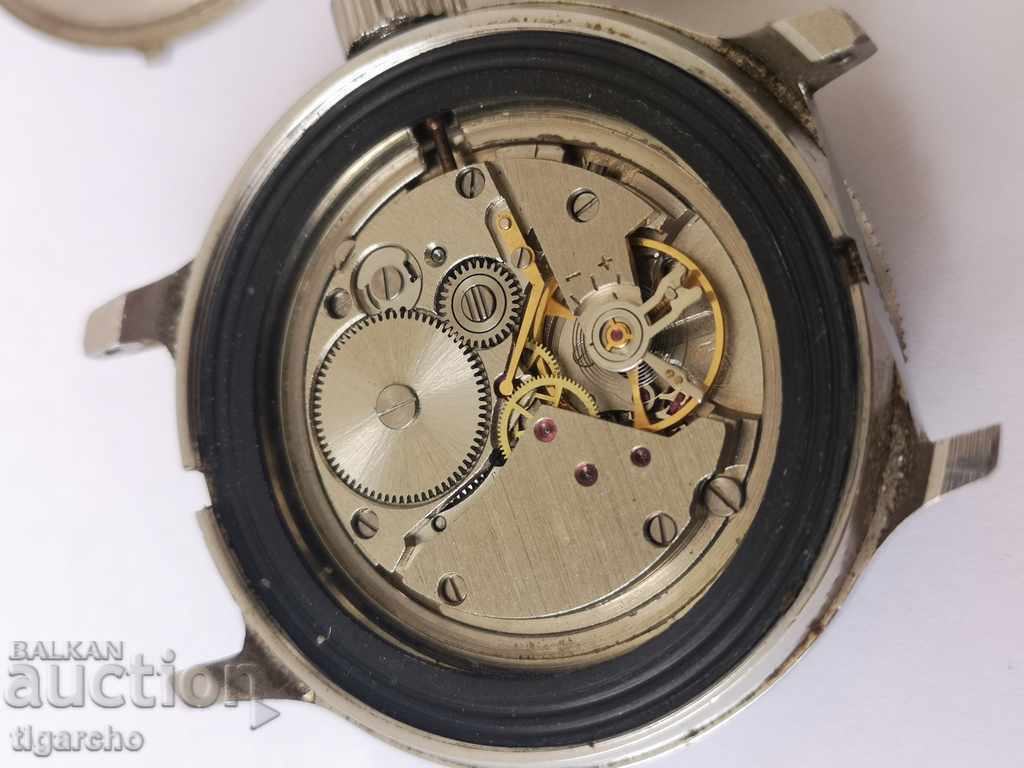 Delivery of Vostok Amphibia watch Delivery of Vostok Amphibia watch