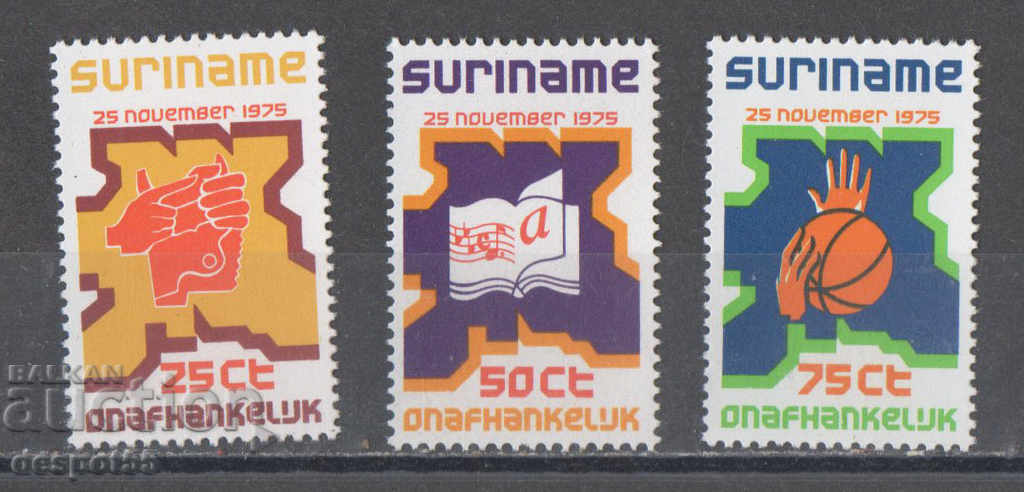 1975. Surinam. Independență - „O națiune în dezvoltare”.