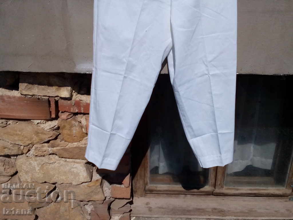 Pantaloni vechi de lucru albi - 7 Pantaloni vechi de lucru albi - 7
