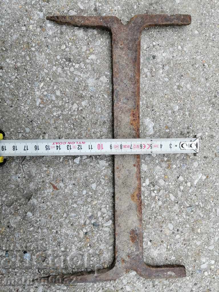 Auction Old wrought iron scraper, wrought iron, primitive Auction Old wrought iron scraper, wrought iron, primitive