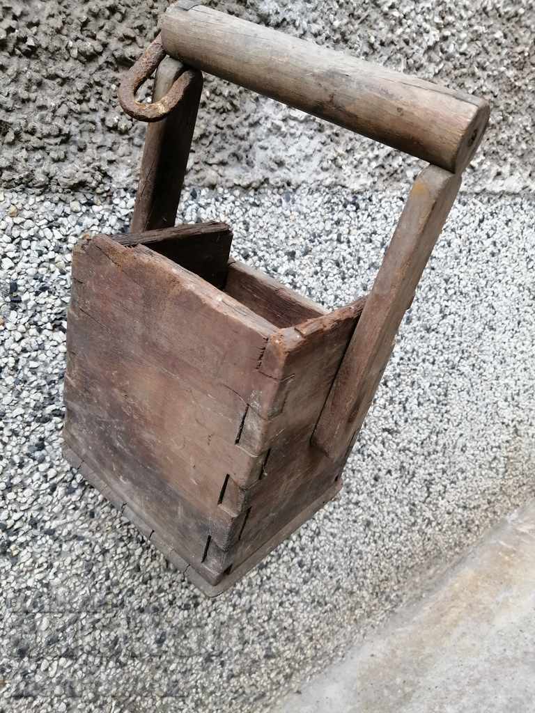 Very old spoon, wooden, box for spoon with price 42.00 BGN | € 21.47 Very old spoon, wooden, box for spoon with price 42.00 BGN | € 21.47