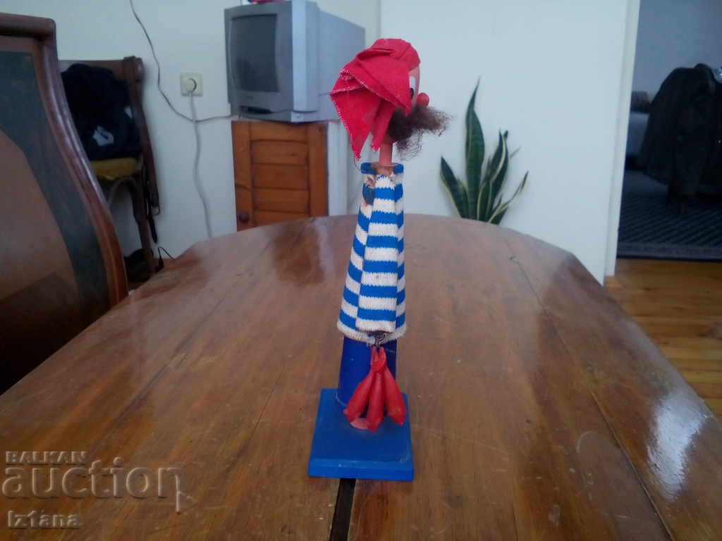 Old souvenir sailor with price 10.00 BGN | € 5.11 Old souvenir sailor with price 10.00 BGN | € 5.11