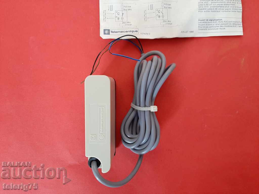 Auction Photoelectric Detector Telemecanique Sensor HUG-H083134 Auction Photoelectric Detector Telemecanique Sensor HUG-H083134