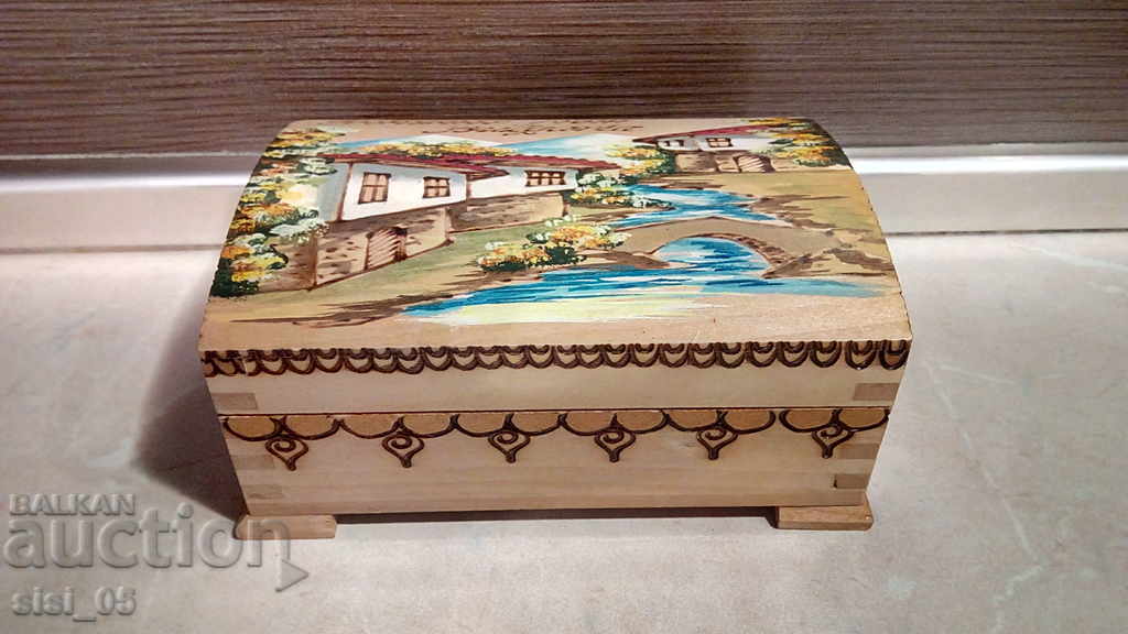 Wooden jewelry box Bulgaria souvenir with price 20.00 BGN | € 10.23 Wooden jewelry box Bulgaria souvenir with price 20.00 BGN | € 10.23