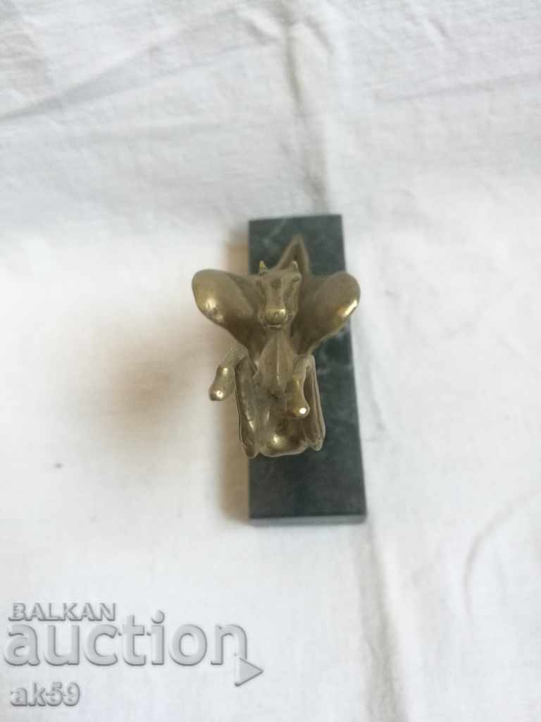 Delivery of Small plastic - "Pegasus" - bronze. Delivery of Small plastic - "Pegasus" - bronze.