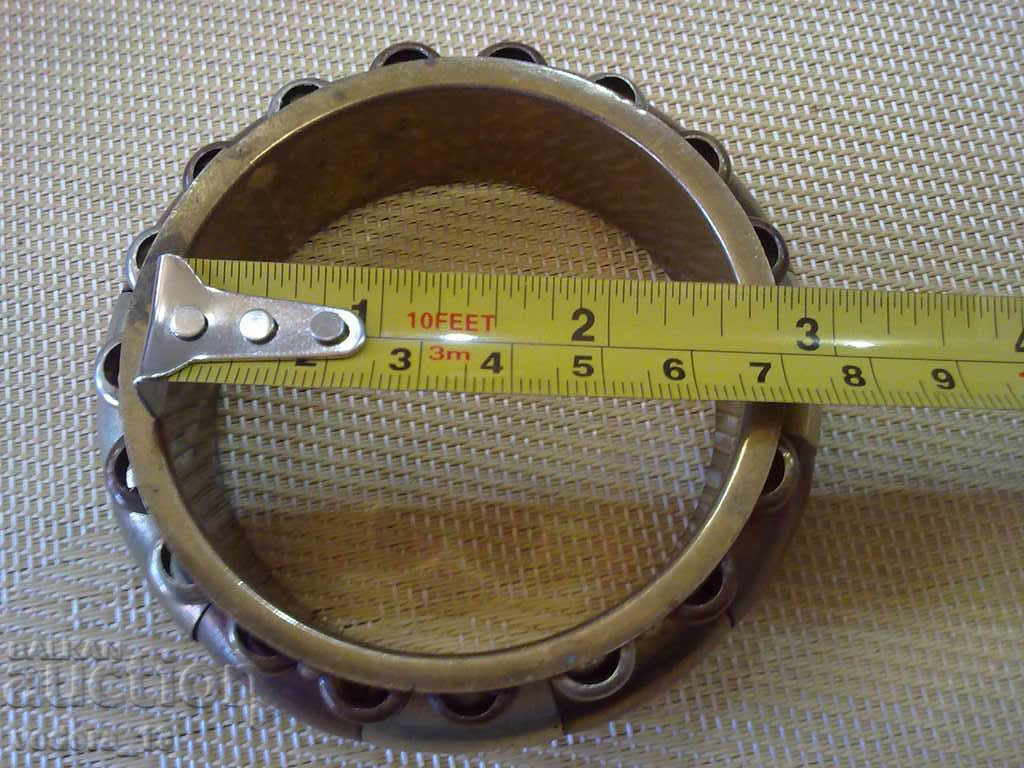 old bracelet with price 10.00 BGN | € 5.11 old bracelet with price 10.00 BGN | € 5.11