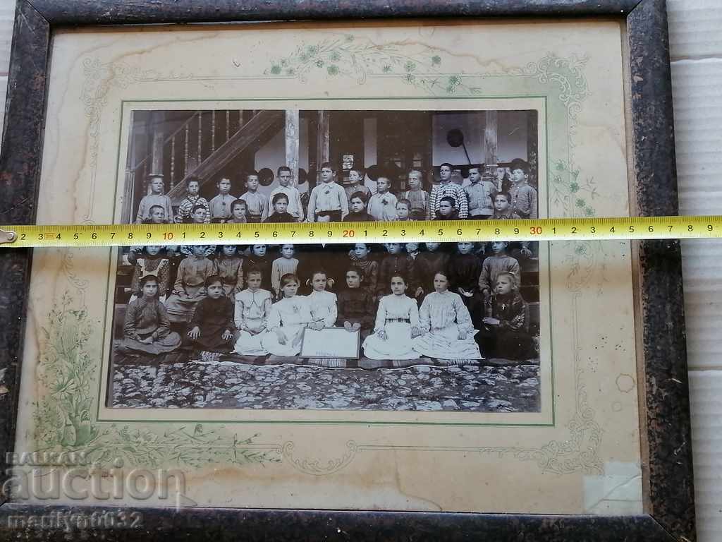 Auction Portrait of grandmother's ceilings picture photography Auction Portrait of grandmother's ceilings picture photography