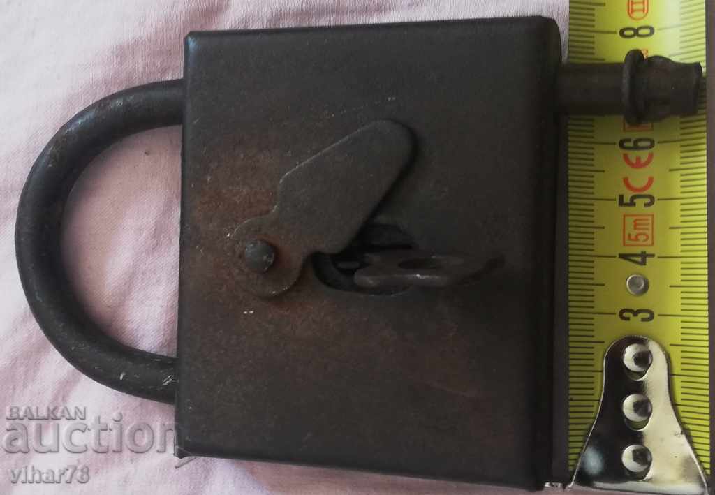 Auction Old padlock Auction Old padlock