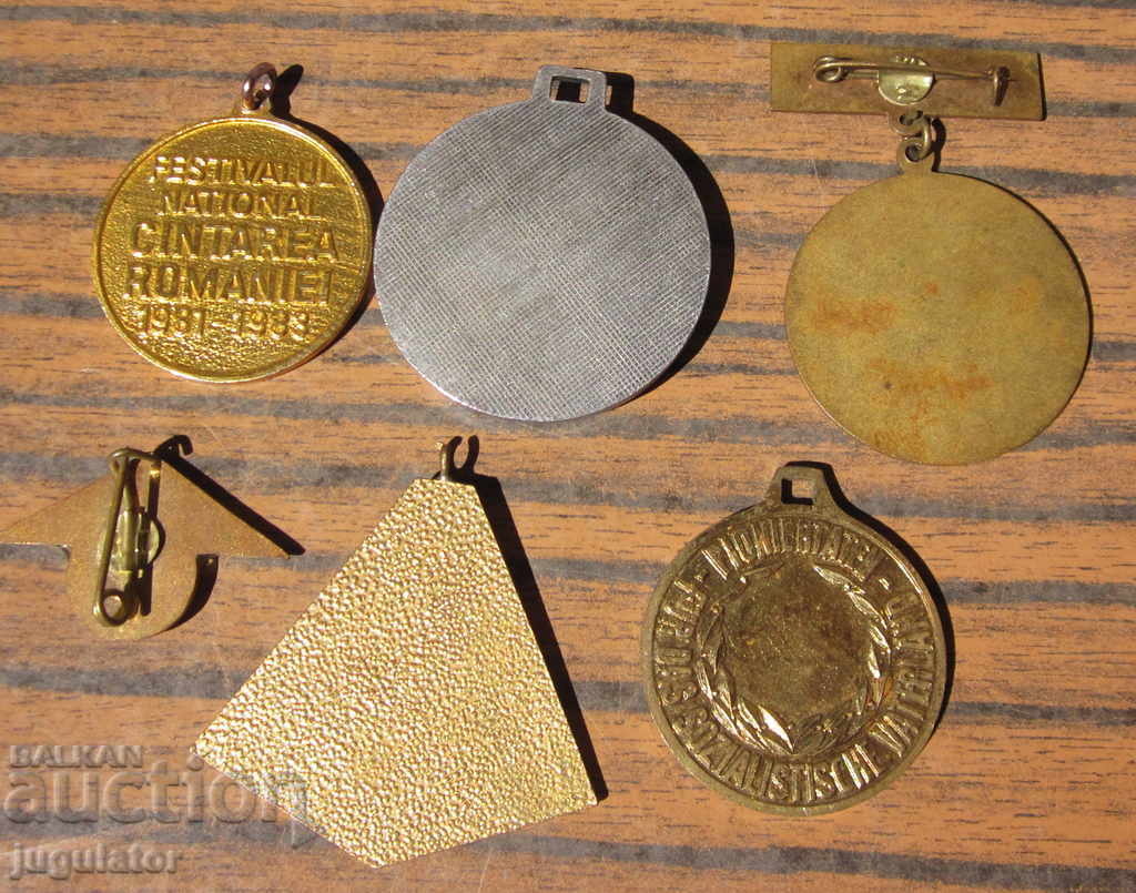 Πολλά παλιά ξένα αλλοδαπά μετάλλια από την εποχή των Sots - 6