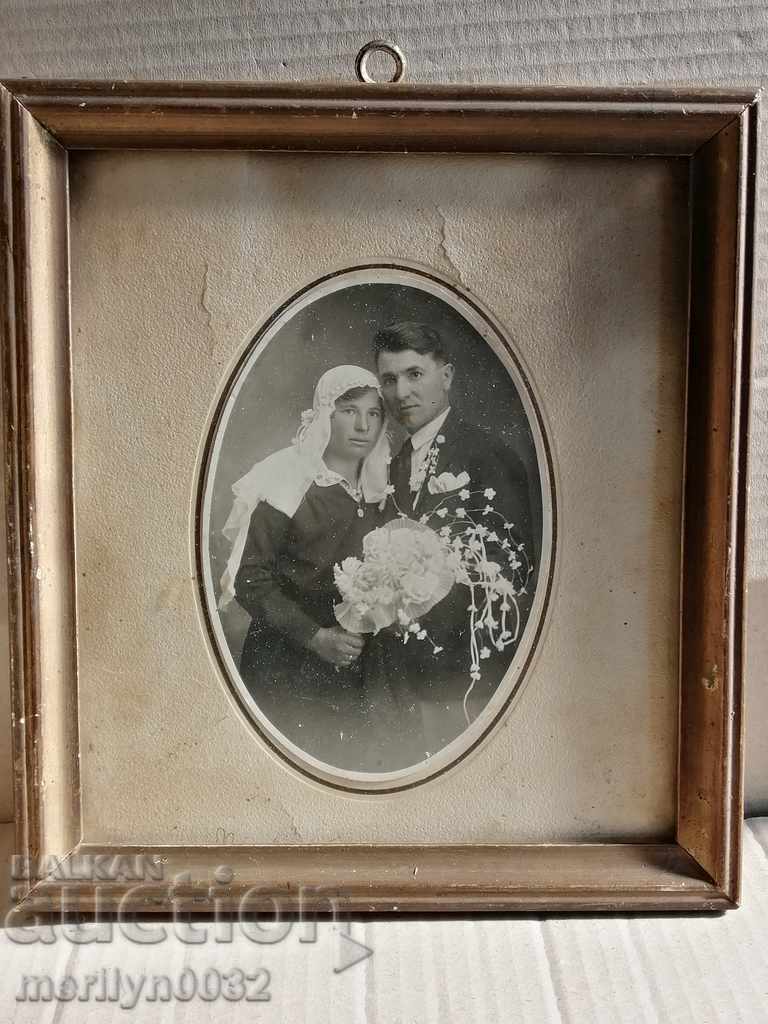 Портрет от бабините тавани снимка фотография младоженци