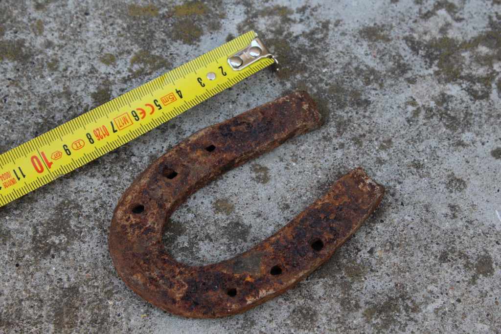Auction AUTHENTIC OLD Horseshoe Wrought Iron Auction AUTHENTIC OLD Horseshoe Wrought Iron