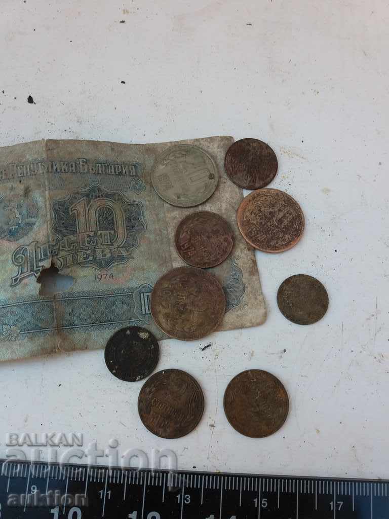 LOT of SOC. COINS AND BANKNOTES with price 0.99 BGN | € 0.51 LOT of SOC. COINS AND BANKNOTES with price 0.99 BGN | € 0.51