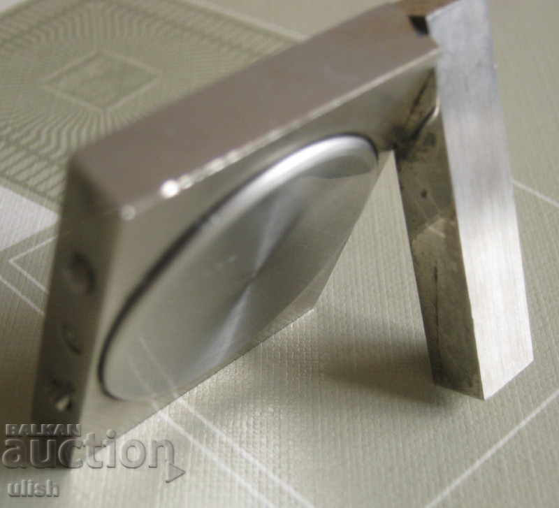 Simda LED Retro Desktop Quartz Watch with price 10.00 BGN | € 5.11 Simda LED Retro Desktop Quartz Watch with price 10.00 BGN | € 5.11