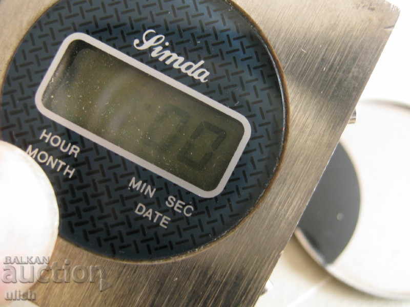 Delivery of Simda LED Retro Desktop Quartz Watch Delivery of Simda LED Retro Desktop Quartz Watch