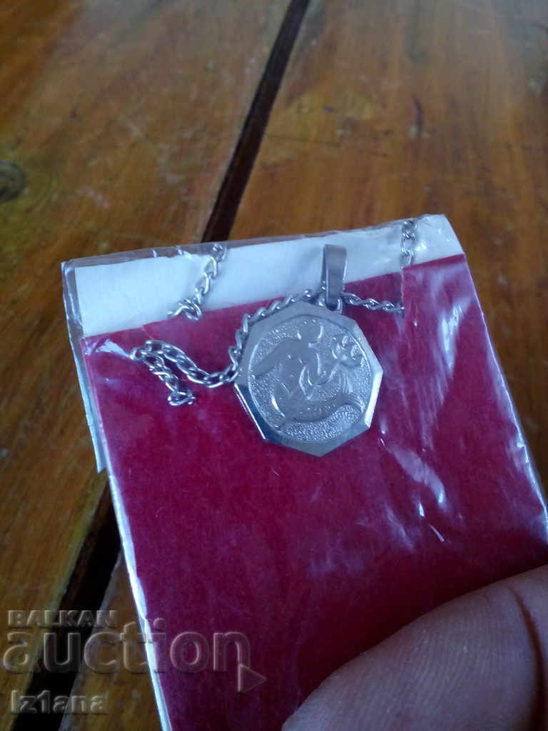 Παλιό κολιέ ζώδιο Υδροχόος με τιμή 22.00 BGN | € 11.25 Παλιό κολιέ ζώδιο Υδροχόος με τιμή 22.00 BGN | € 11.25