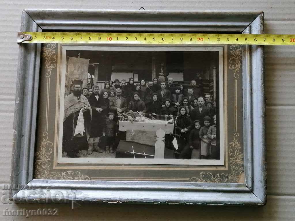 Delivery of Photo photography portrait priest sings child Delivery of Photo photography portrait priest sings child