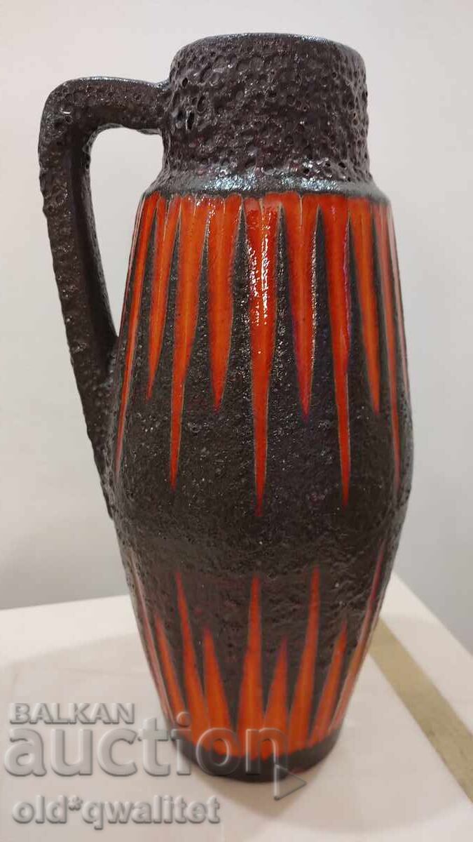 Ceramic vase