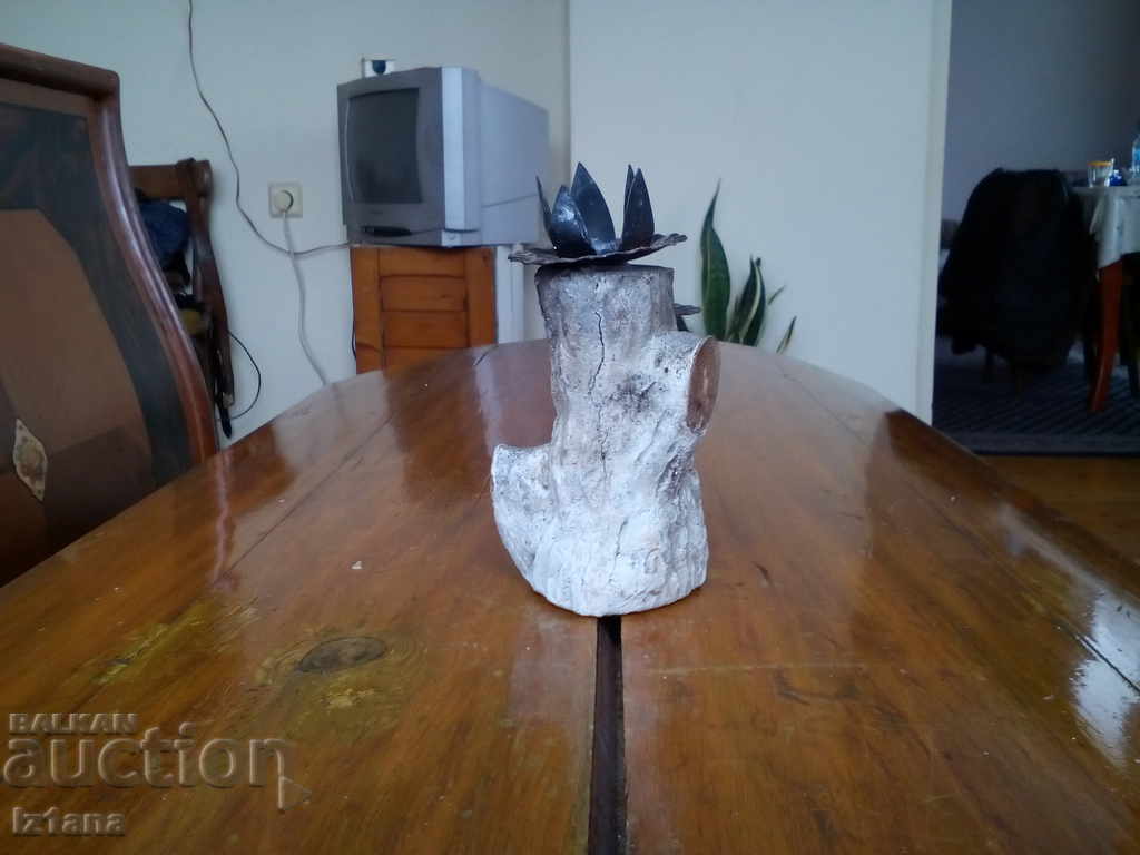 Old candle holder with price 10.00 BGN | € 5.11 Old candle holder with price 10.00 BGN | € 5.11