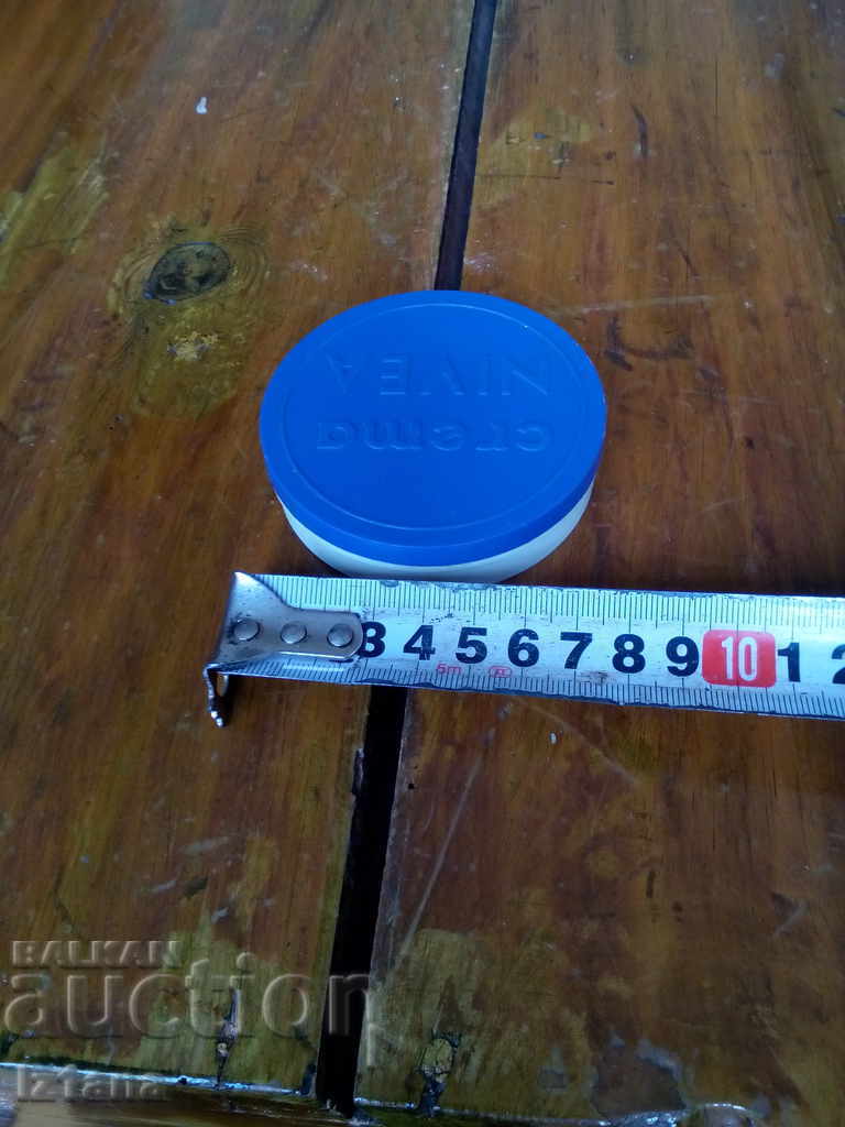 Delivery of Old Nivea Cream Box, Nivea Delivery of Old Nivea Cream Box, Nivea