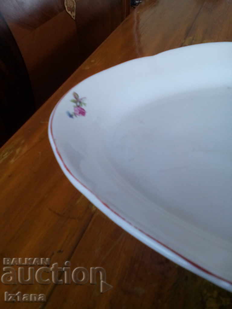 Auction Old porcelain plate, plate Auction Old porcelain plate, plate