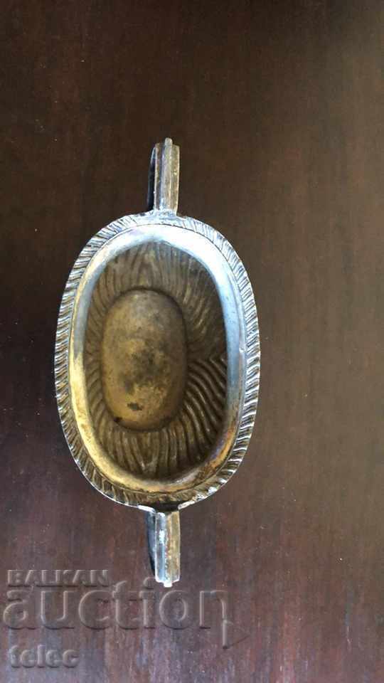 Auction Decorative silverware Auction Decorative silverware